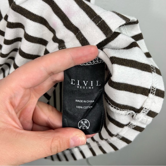 Civil Regime White Black Vertically Stripe Embroidered Script Logo T-Shirt Large - Picture 5 of 6